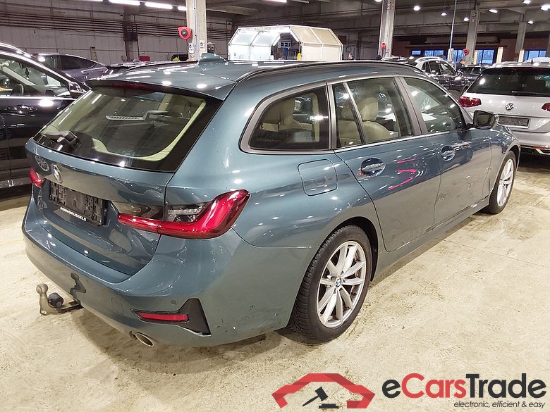 BMW 3 TOURING DIESEL - 2019 318 dA AdBlue #4