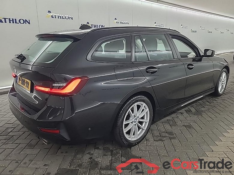 BMW 3-serie Touring 318iA Business Edition 5D 115kW #3