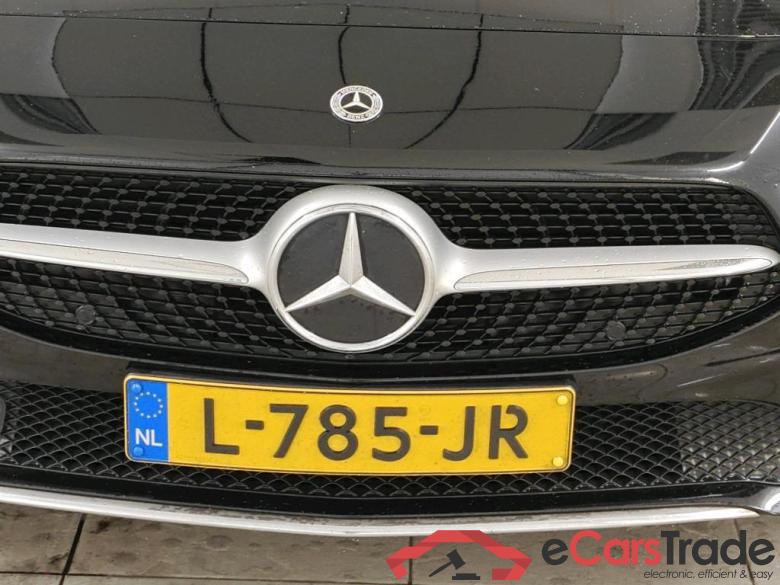 Mercedes-Benz CLA Shooting Brake CLA 180 d DCT Bus. Solution Luxury 5d + Pano #4