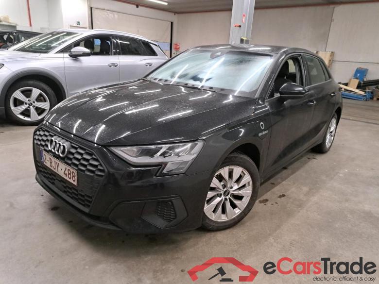 AUDI - AUD A3 SB 40 TFSI e 204PK Pack Business & Rear Park Sensors  * HYBRID * #1