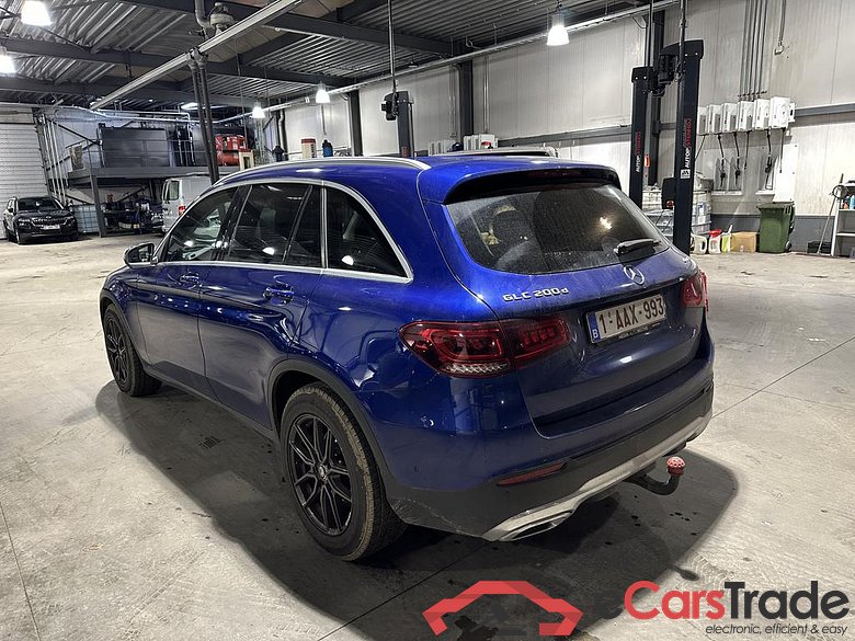 MERCEDES-BENZ GLC 200 d 4-Matic #2