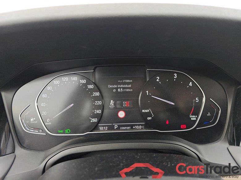 BMW Serie 3 / 2019 / 5P / familiar 318d Auto.Touring #4