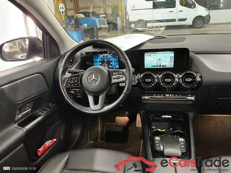 Mercedes GLA 180d Aut. Navi 1/2 Leather KeylessGo Klima PDC ... #6