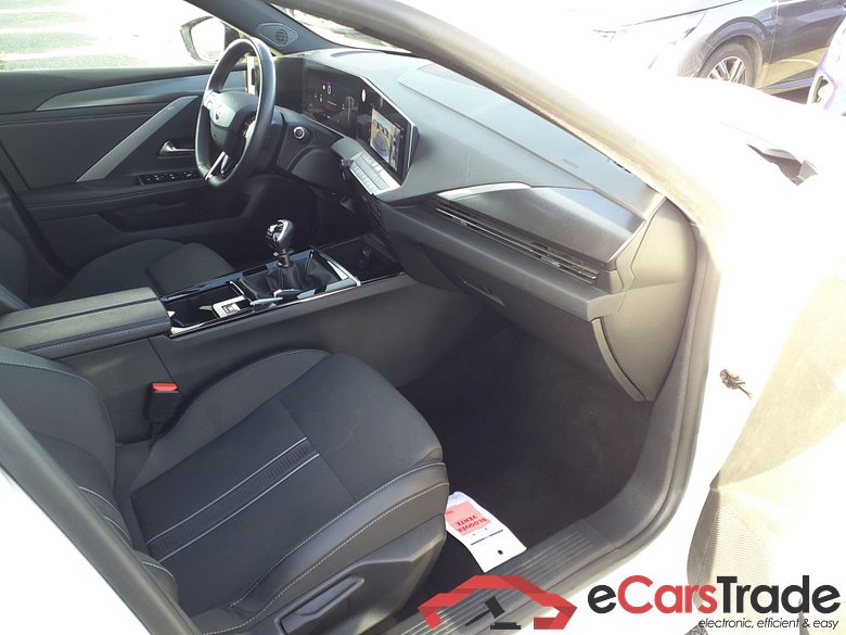 OPEL Astra SW 1,2 TURBO 130 CV BVM GS   #5