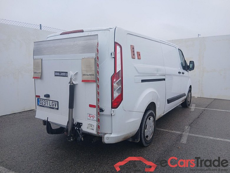 FORD Transit Custom / 2012 / 4P / furgón Van 2.0 TDCI 96kW 300 L2 Trend RAMPA DE ACCESO #2