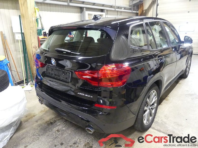 Baureihe X3 xDrive 30 e Advantage 2.0 215KW AT8 E6d #2