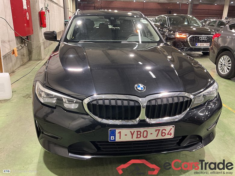 BMW 318d Touring LED-Xenon LC-Pro Navi-Pro KeylessGo Klima Camera PDC ... #2