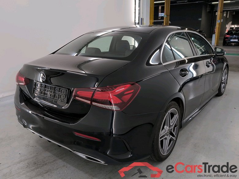 MERCEDES-BENZ A-CLASS LIMOUSINE 1.3 A 180 AMG Line #4