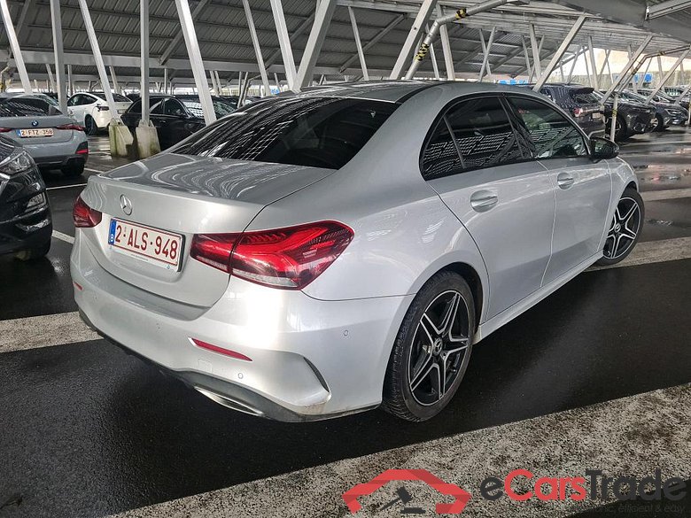 Mercedes A 200 d Limousine AMG Night Aut. Pano LED-Xenon Widescreen Navi Ambient 1/2 Sport-Leather-Alcantara KeylessGo Klima PDC ... #2