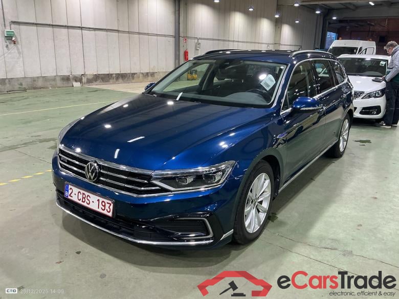 VOLKSWAGEN PASSAT VARIANT 1.4 TSI MSQ VARIANT GTE BUSINESS