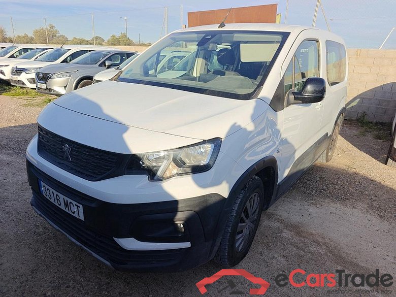 PEUGEOT Rifter / 2018 / 4P / combi Active Standard BlueHDi 73kW (IND) (CX2)