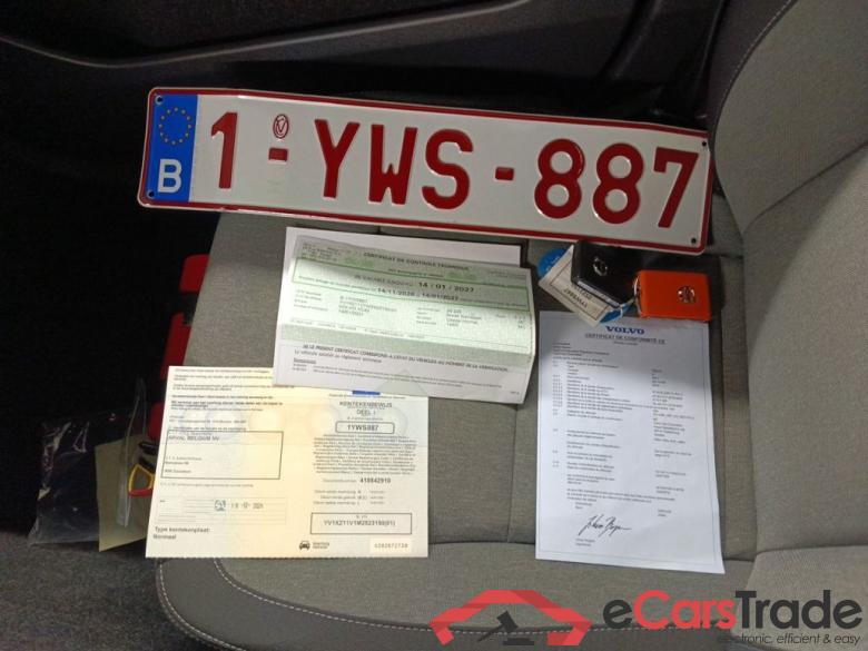 Volvo XC40 T3 Momentum Pro 5d #4