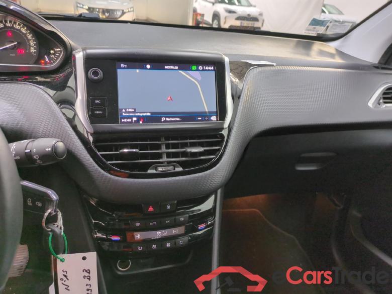 208 Allure Business 1.2 PureTech 110CV BVM6 E6dT #5