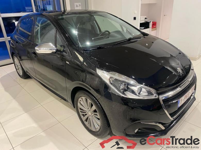 PEUGEOT 208 1.2i PureTech Style