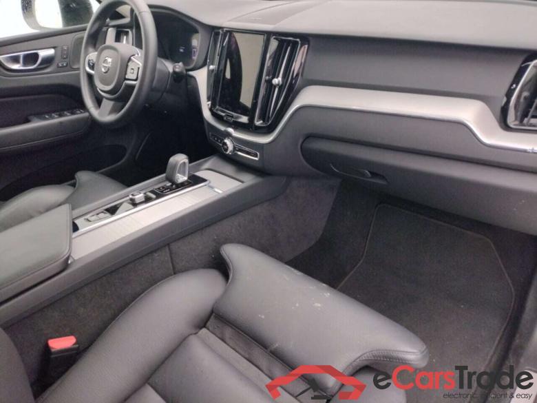 VOLVO XC60 2.0 T6 PHEV BENZINE PLUS BLACK #3