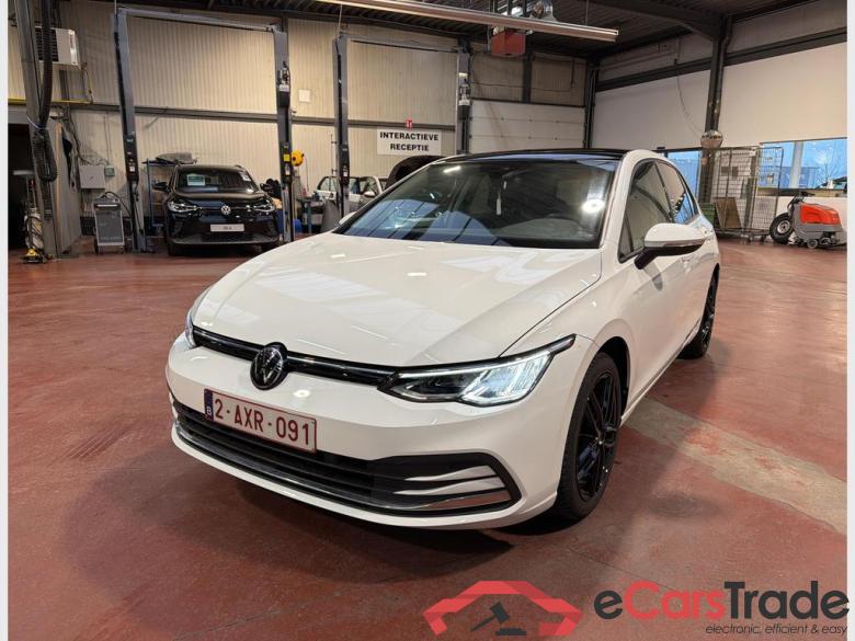 VOLKSWAGEN Golf VIII Golf ACTIVE 1.0 TSI 81 kW (110 ch) 6 vitesses manuel #1