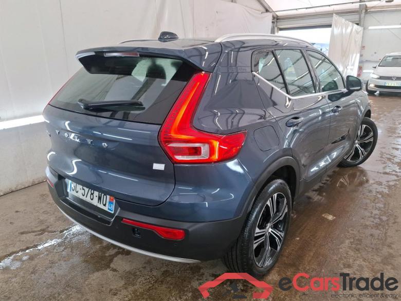 VOLVO XC40 / 2017 / 5P / SUV Recharge T4 211 DCT7 Inscription #3
