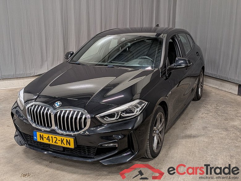 BMW 1-serie 118i Bns Edition #1