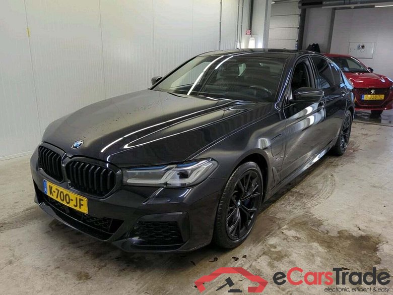 BMW 5-serie 530e High Exe #1