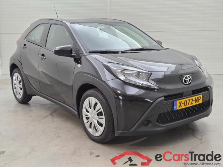 TOYOTA Aygo X 1.0 VVT-i S-CVT Play #2