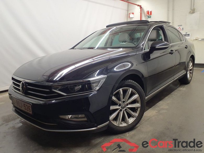 Volkswagen Passat 1.5 TSI Elegance Business DSG 4d