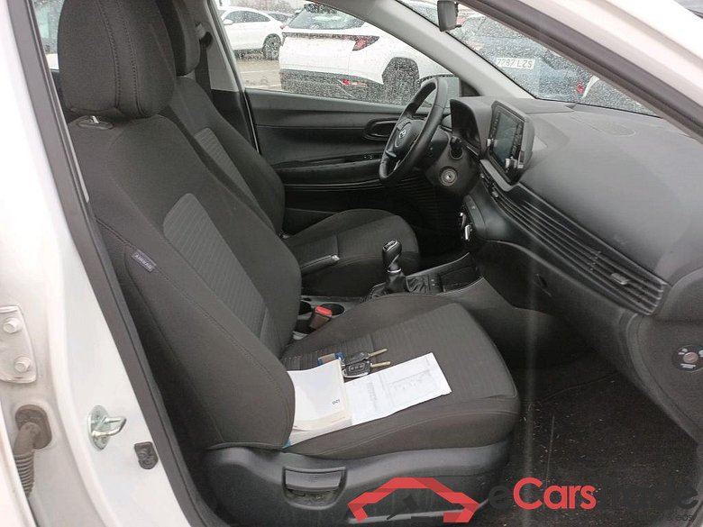 HYUNDAI i20 / 2020 / 5P / berlina con portón 1.0 TGDI 74kW (100CV) 48V Klass #6