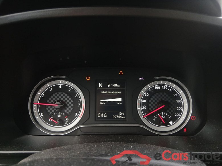 HYUNDAI i20 / 2020 / 5P / berlina con portón 1.0 TGDI 74kW (100CV) 48V Essence #4