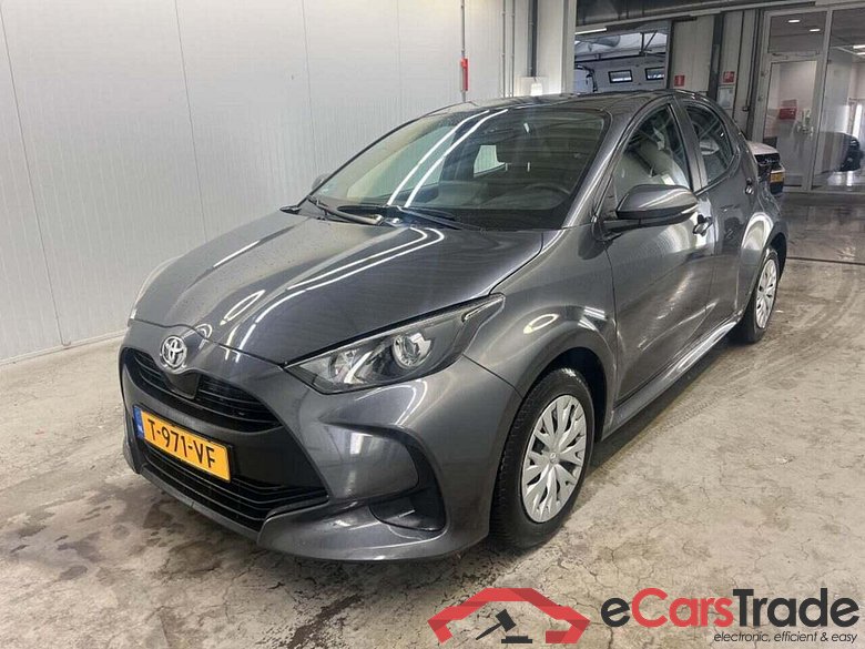 TOYOTA Yaris 1.5 VVT-i Active #1