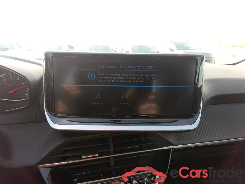 Peugeot 208 Style 1.2 Essence 101hp BVM6 #4