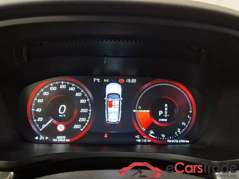 VOLVO V60 / 2019 / 5P / STATION WAGON T6 PLUG-IN AWD AUTOM.INSCR.EXPR. #4