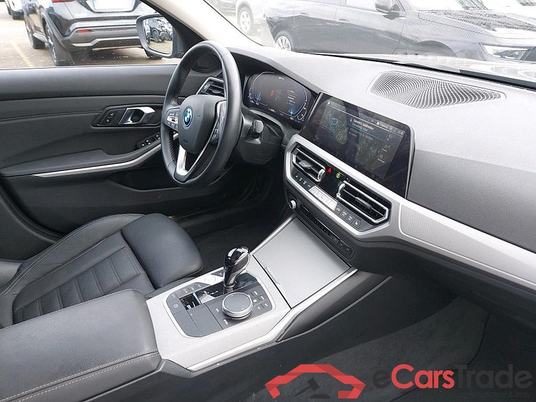 BMW - BMW 3 TOURING 320e 204PK Business Edition With Vernasca Heated Sport Seats & Driving Assistant Pack & Active Cruise Control * HYBRID * #3