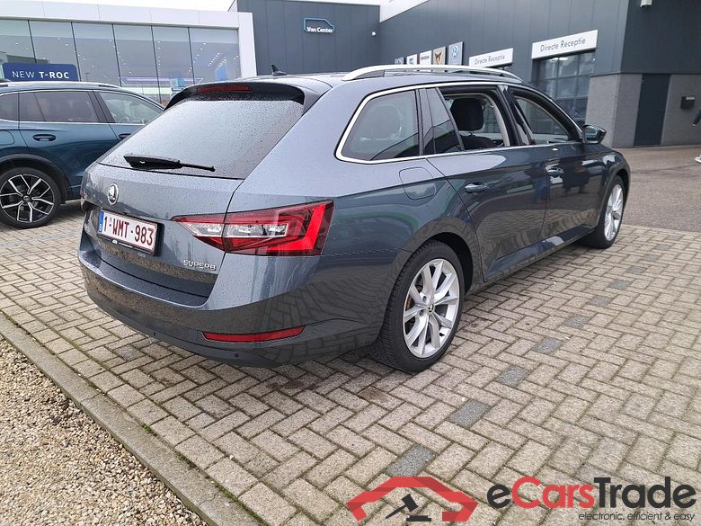 SKODA - SKO SUPERB COMBI CRTDI 150PK Style Corporate Plus Edition & LED Plus & Removable Trailer hook #2