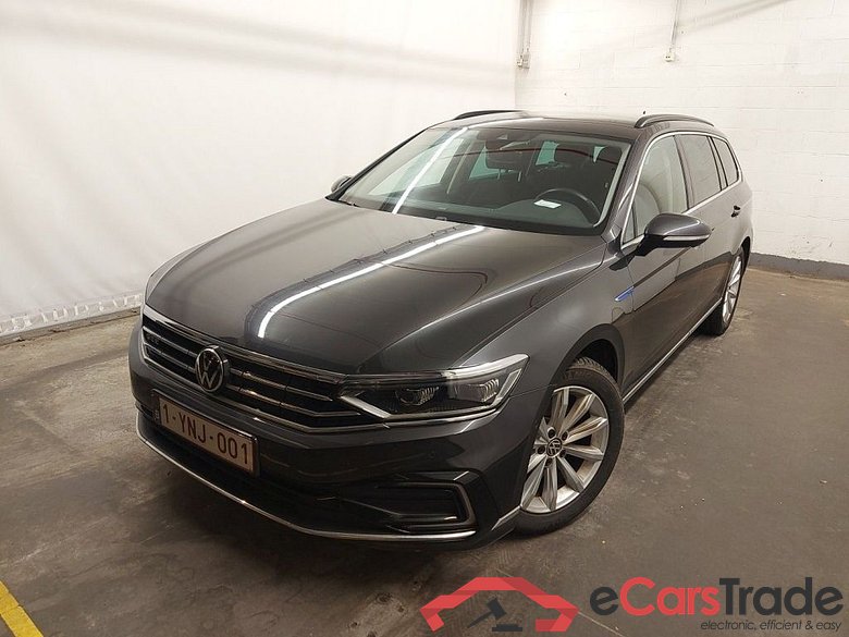 Volkswagen Passat Variant 1.4 TSI DSG6 GTE Business 5d