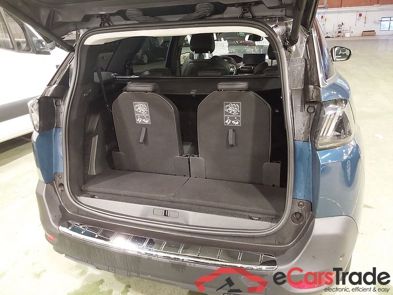 PEUGEOT 5008 1.5 BLUEHDI 130 AUTO ALLURE PACK #3