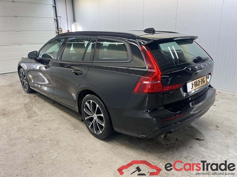 VOLVO V60 2.0 B3 Mom. Adv. #4