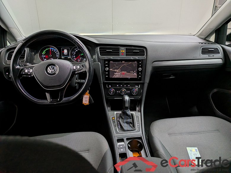 VOLKSWAGEN e-Golf E-DITION #5