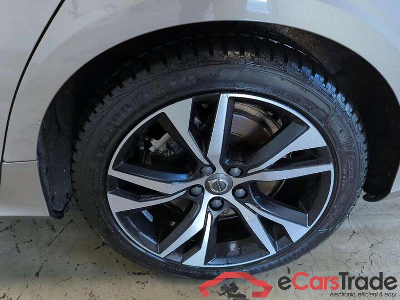 VOLVO V60 2.0 T6 AWD R. R-Des. #3