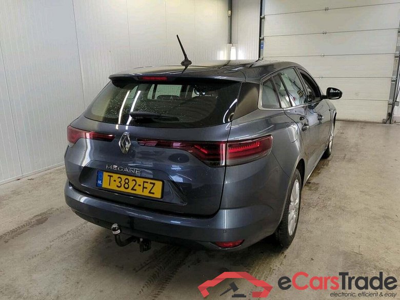 RENAULT Mégane Estate 1.3 TCe140 Equilibre #2