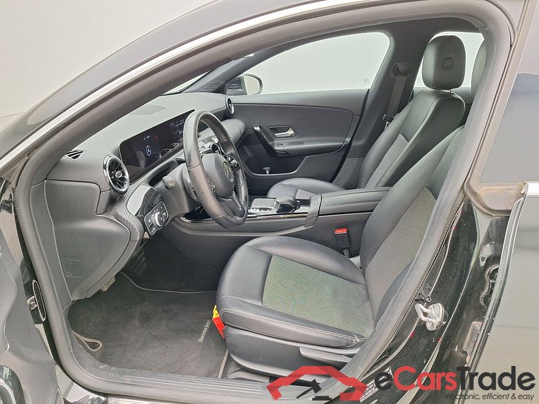 Mercedes, CLA-Class SB '19, Mercedes-Benz CLA Shooting Brake CLA 180 d Busines #3