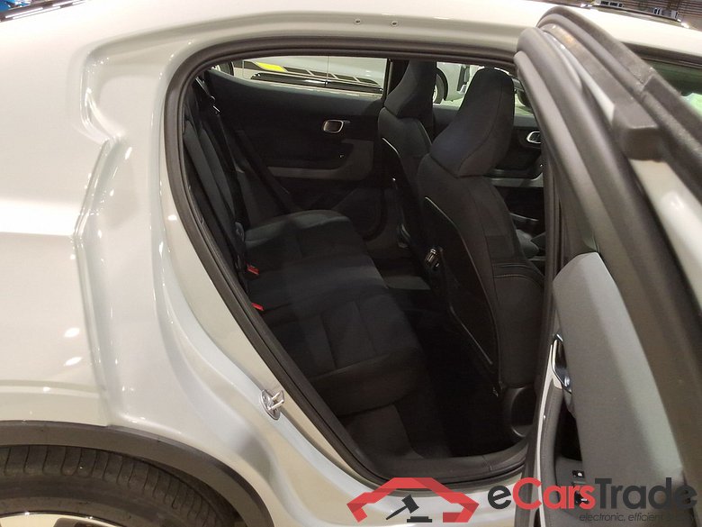 POLESTAR 2 BEV 82KWH LRSM PLUS RWD #5