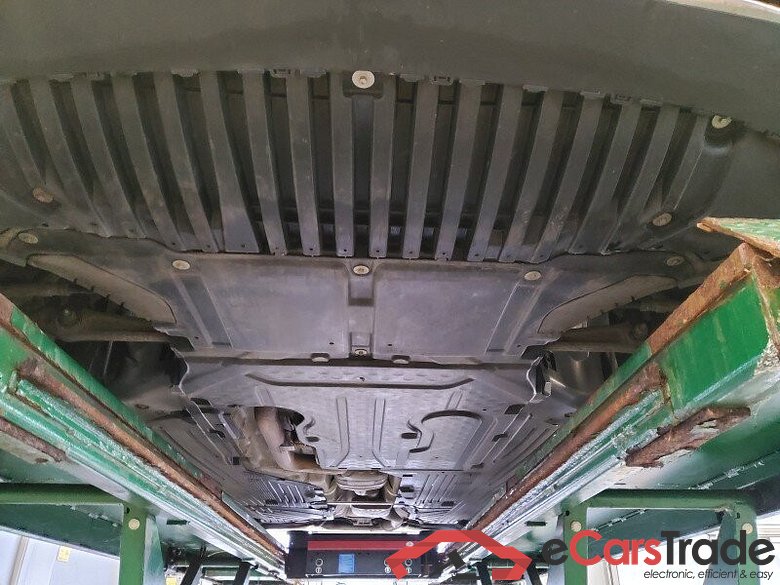 MERCEDES-BENZ C-Class C 300 E PHEV #5