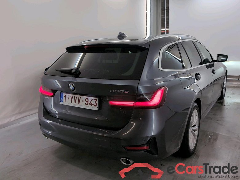 BMW 3 TOURING - 2019 330eA PHEV #4