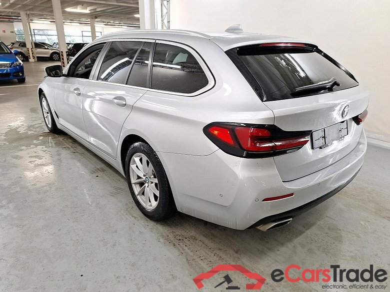BMW 5 SERIES TOURING 2.0 518D 100KW TOURING AUTO #3