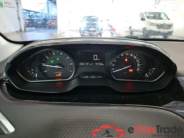 208 Signature 1.2 PureTech 80CV BVM5 E6dT #6