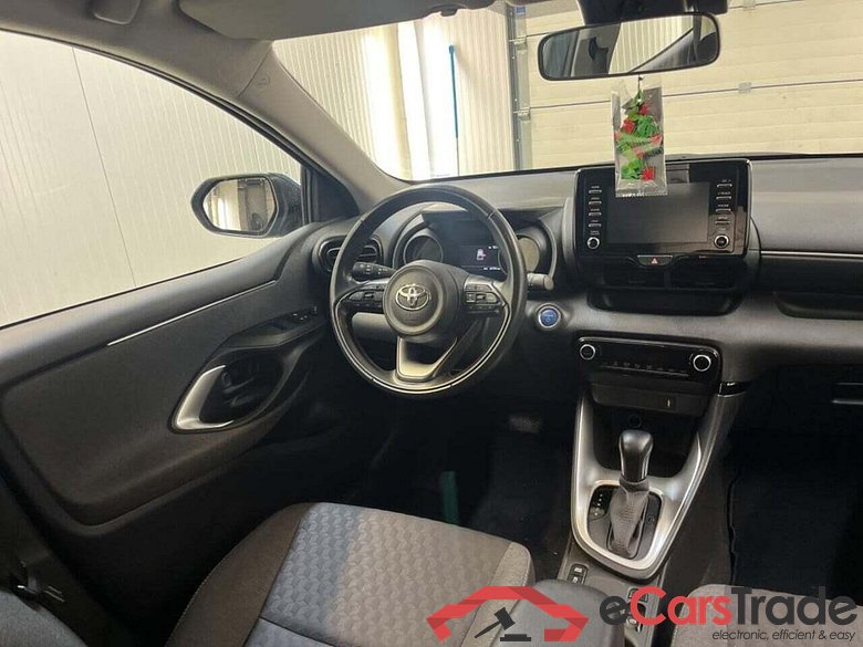 TOYOTA Yaris 1.5 Hyb. Dynamic #3