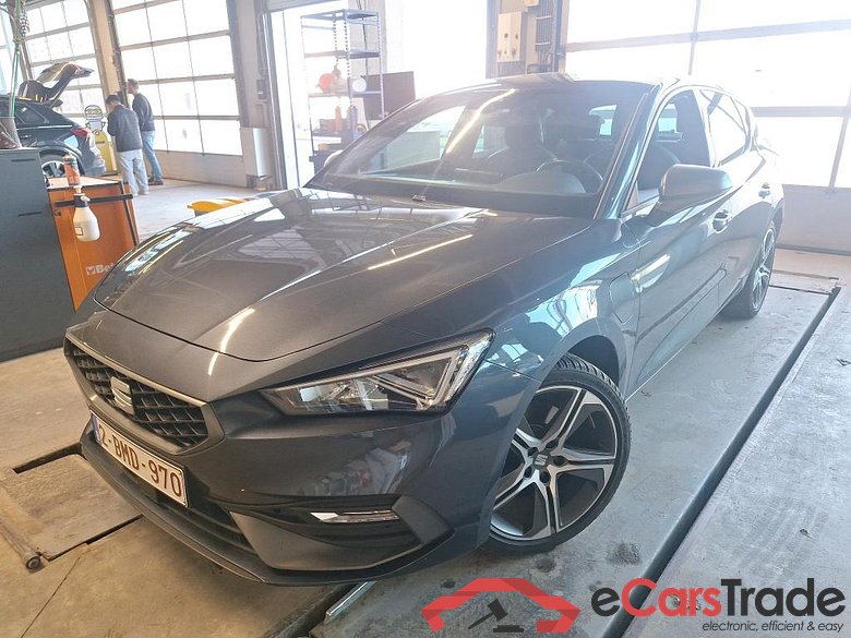 SEAT - SEA LEON  PHEV 1.4  204PK DSG Pack Dynamic & Winter & Safe Driving L & Kessy & Full LED & Rear Camera  * HYBRID * #1