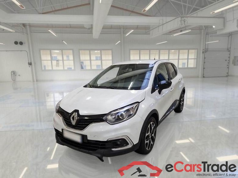 RENAULT CAPTUR / 2017 / 5P / CROSSOVER 1.5 DCI 90CV BUSINESS