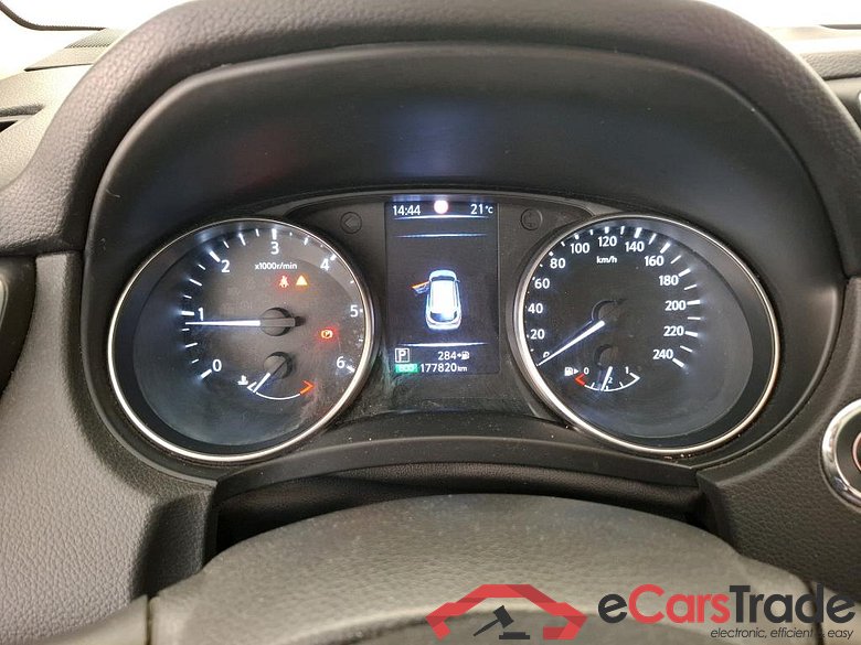NISSAN Qashqai 5p Crossover 1.6 DCI 130 Xtronic Drive Edition #6