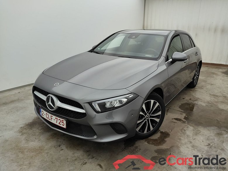 Mercedes-Benz A-Klasse A 250 e Business Solution 5d #1
