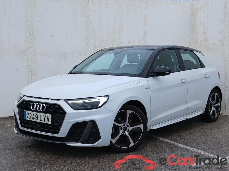 AUDI A1 / 2018 / 5P / berlina con portón Sportback Adrenalin 30 TFSI 81kW S tron(SP) #1